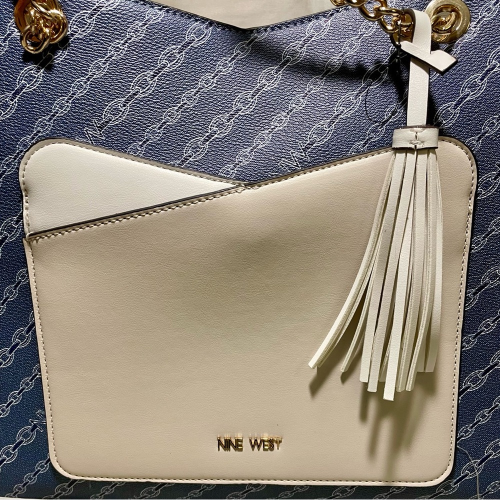 Nine West Navy Chain Link Design with Cream/White Accent Tote, NWOT - Picture 4 of 15